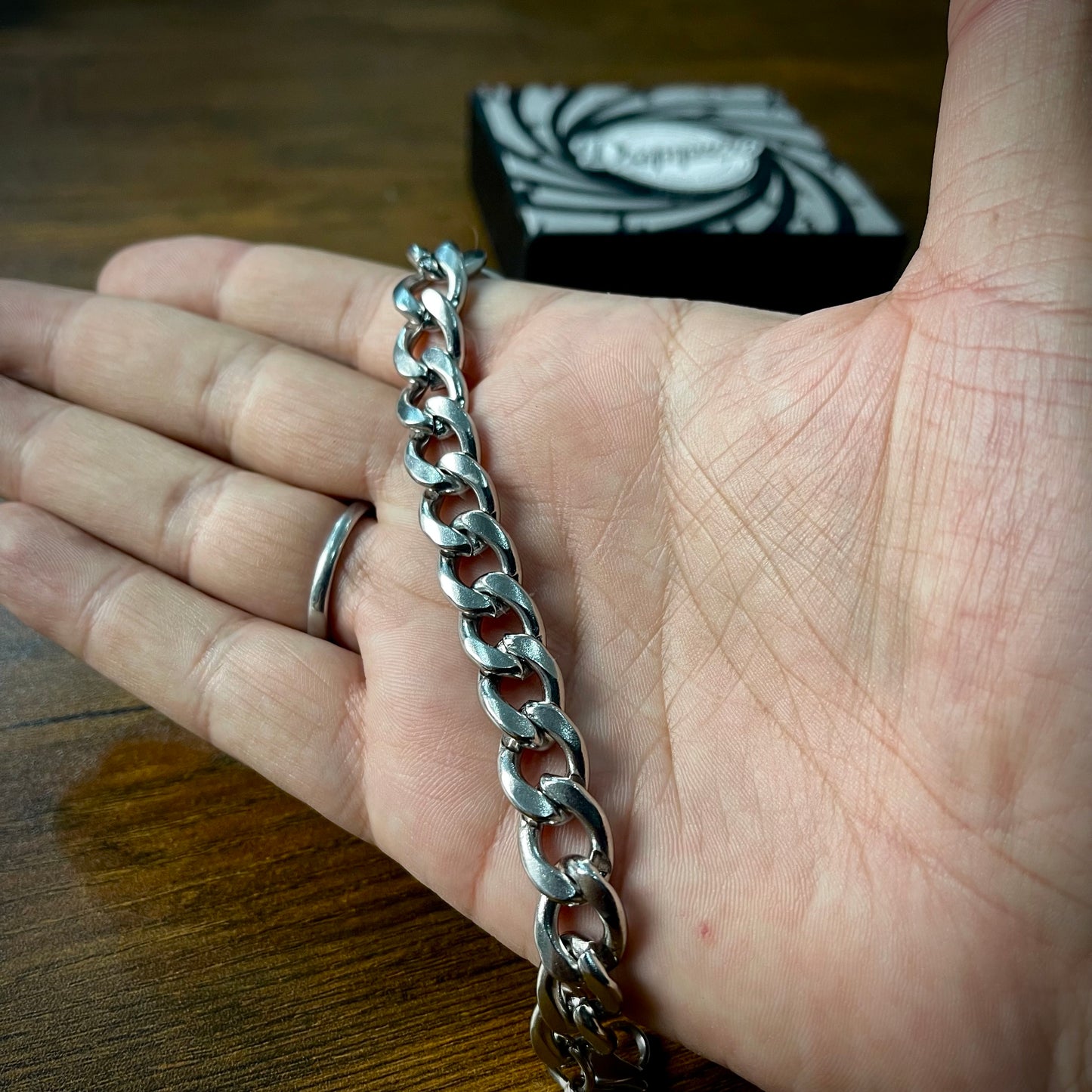 11mm stainless steel silver bracelet for men online in pakistan