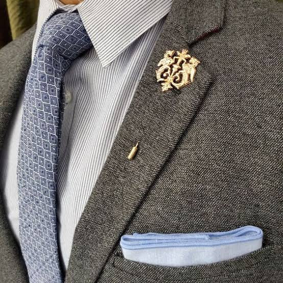 Lion Crown Lapel Pin For Men Suit In Pakistan