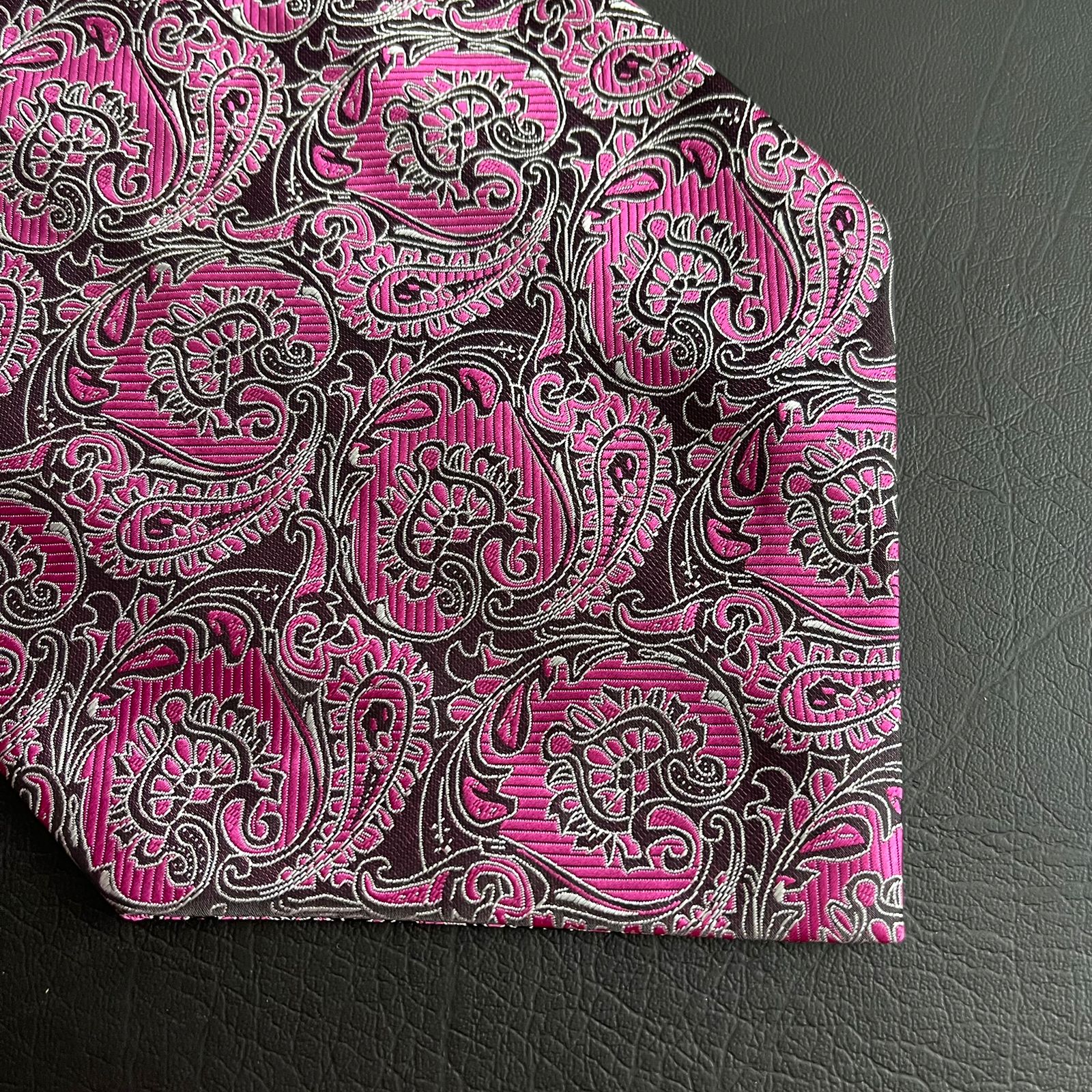 Pink Paisley jacquard cravat ascot tie and pocket square set for men online in Pakistan
