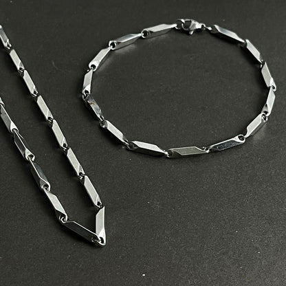 Silver steel neck chain and bracelet set for men online in Pakistan