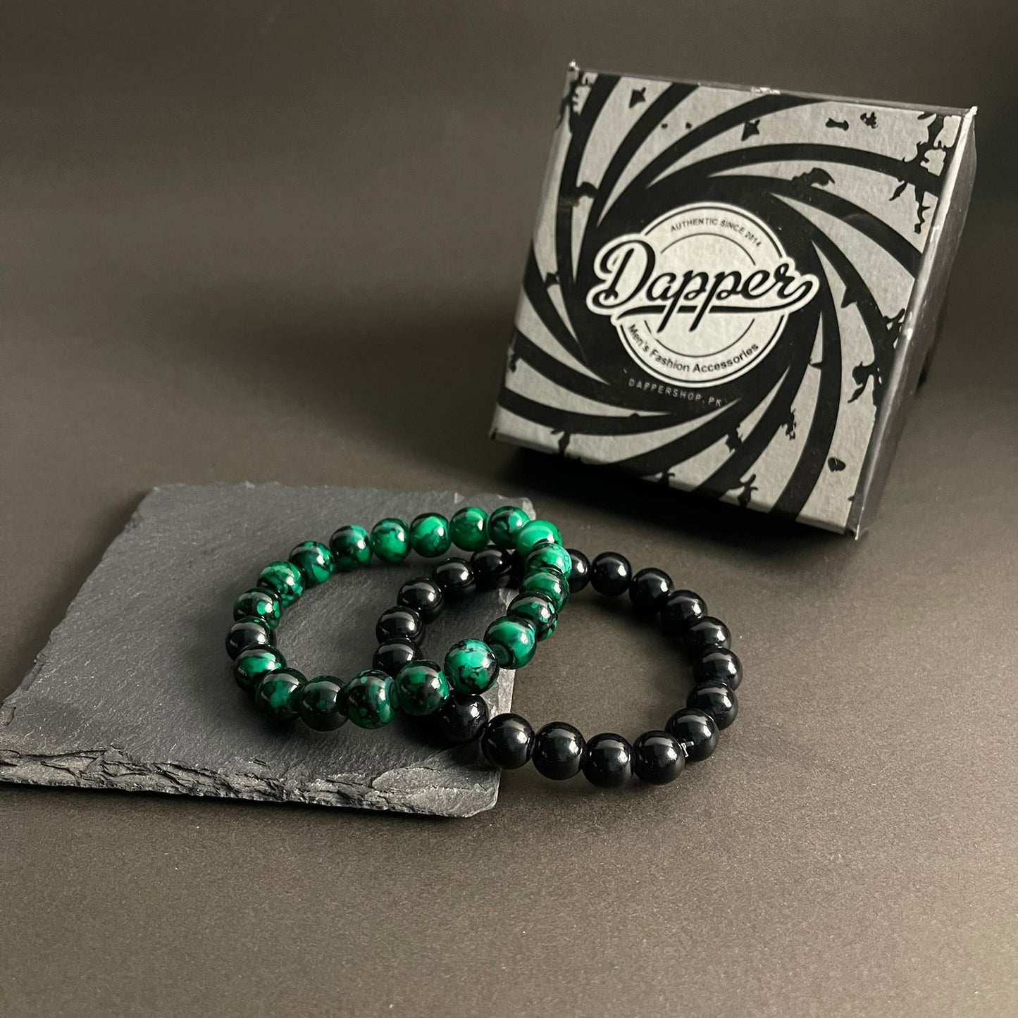 10mm Green Agate & Black Distance Bracelet