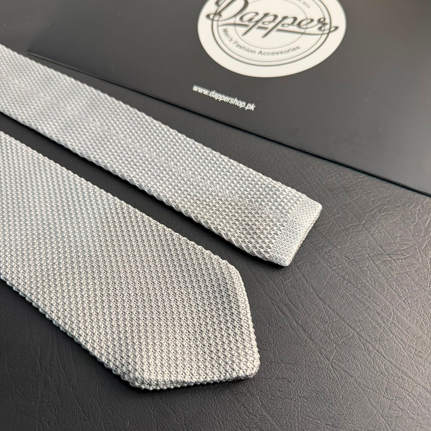 Premium Silver Grey Pointed Knitted Tie For Men (Light Grey)