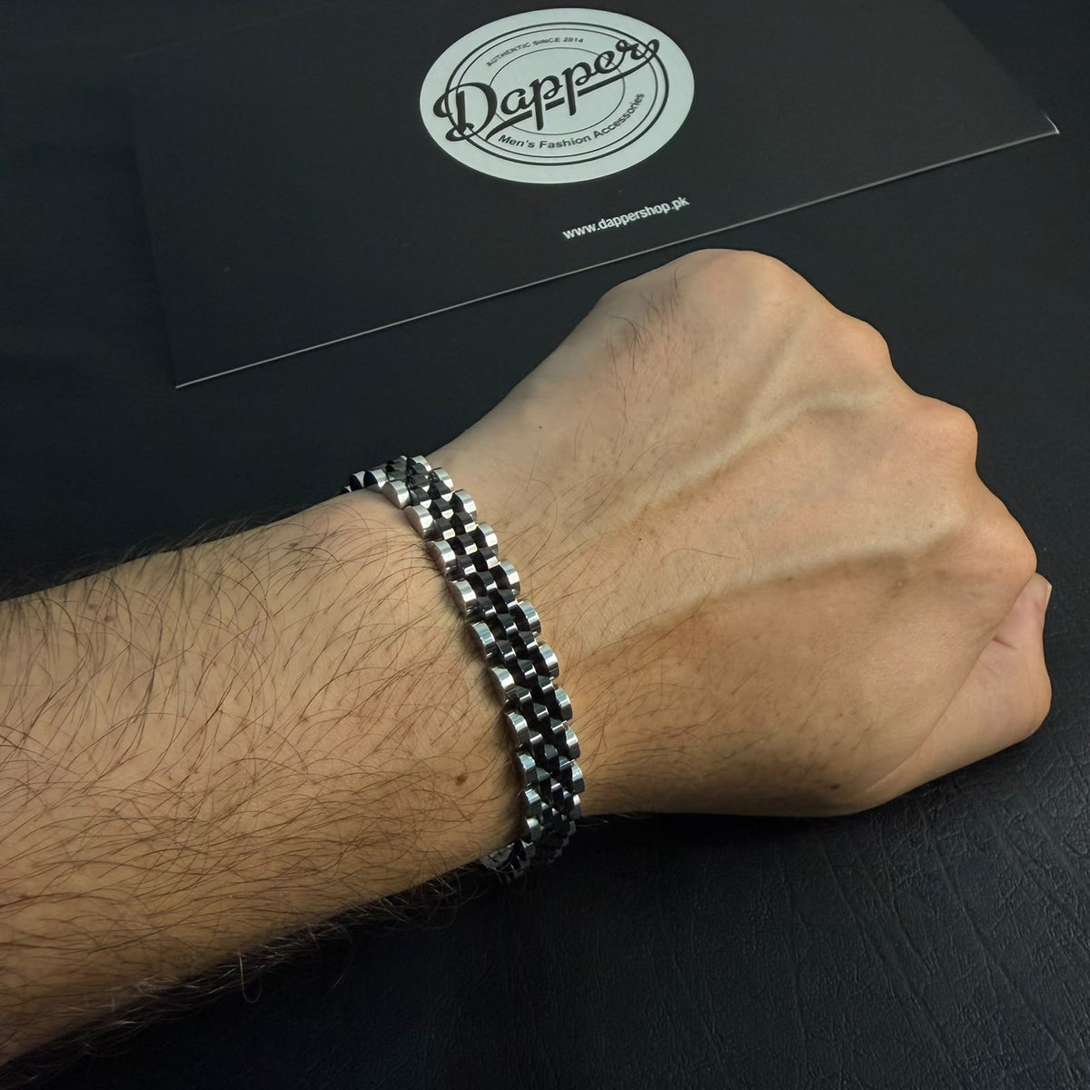 Presidential Link Bracelet – 316L Stainless Steel, 10mm | Black & Silver