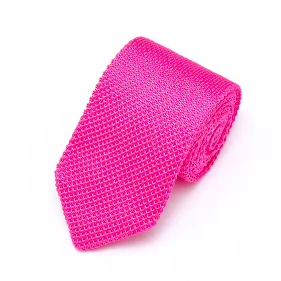 Premium Bright Pink Pointed Knitted Tie For Men (Magenta)