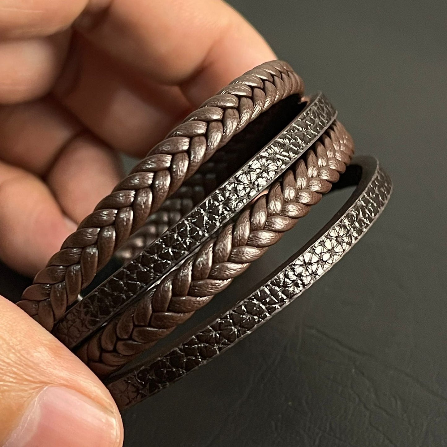 mens leather bracelet in Pakistan