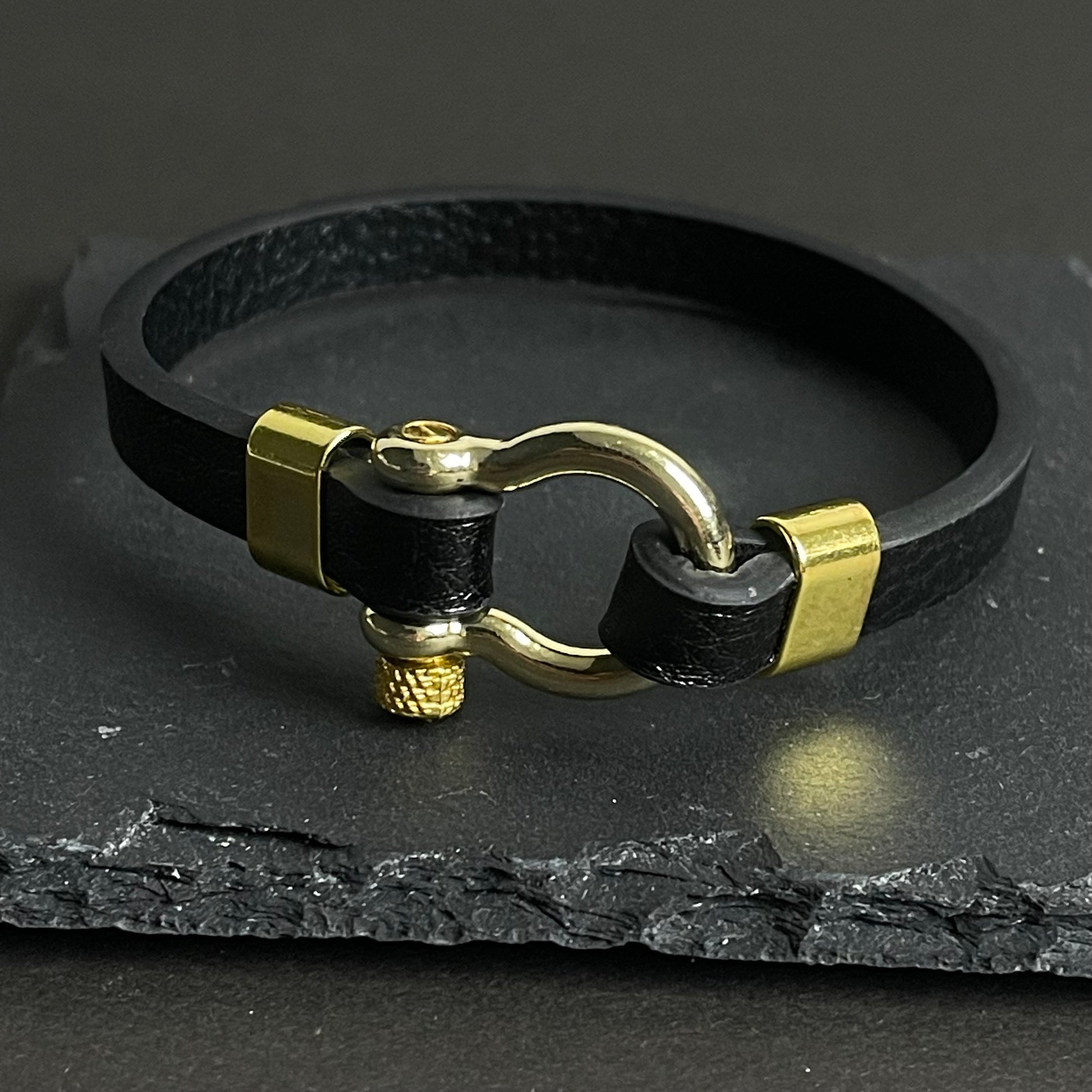 golden horse buckle leather bracelet for men pakistan