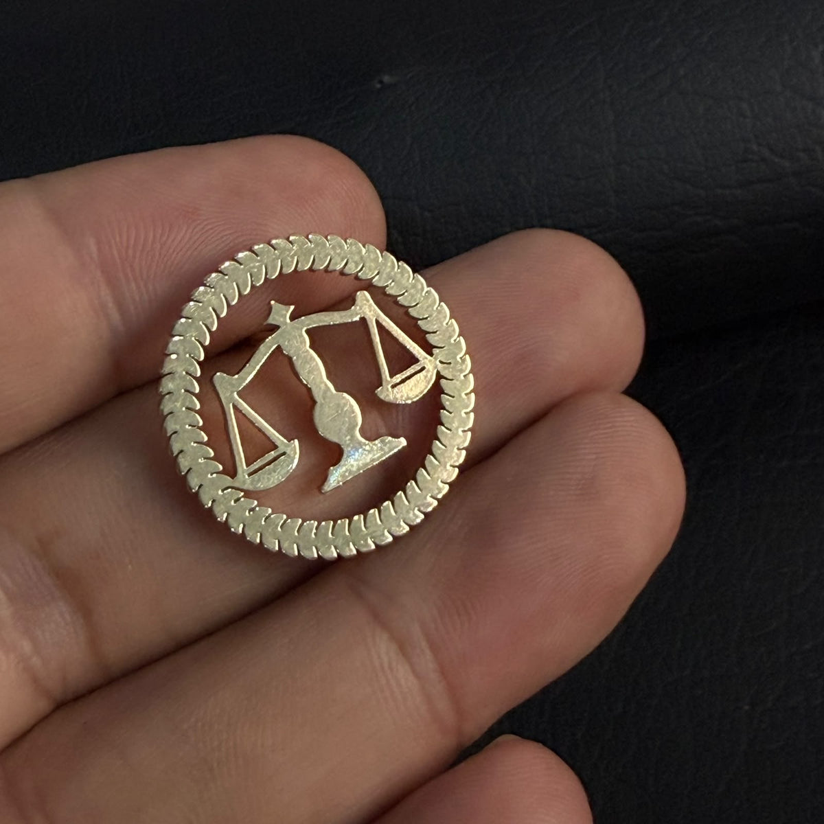 golden scale of justice lawyers brooch for men online in Pakistan