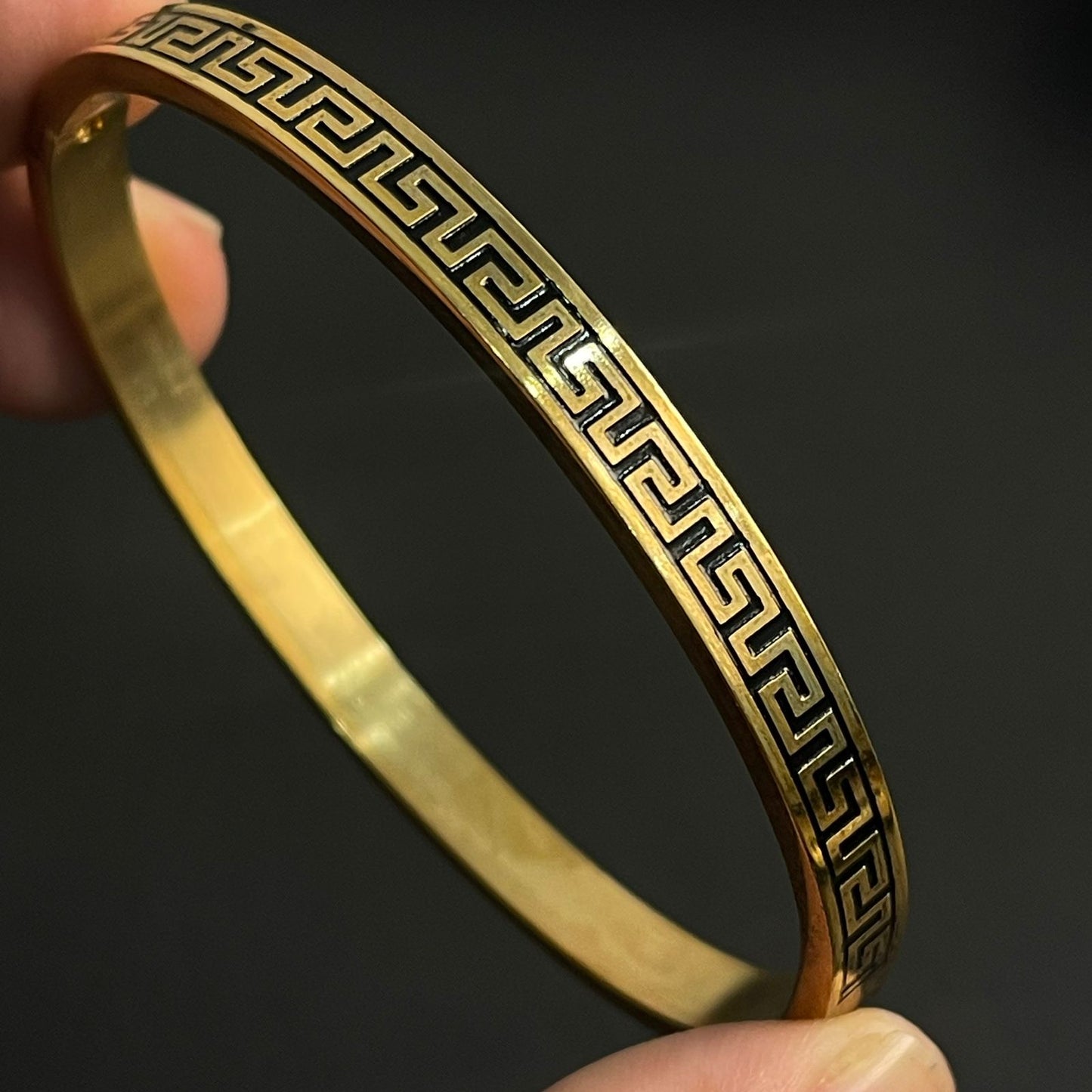 golden stainess steel kara bangle bracelet price in Pakistan