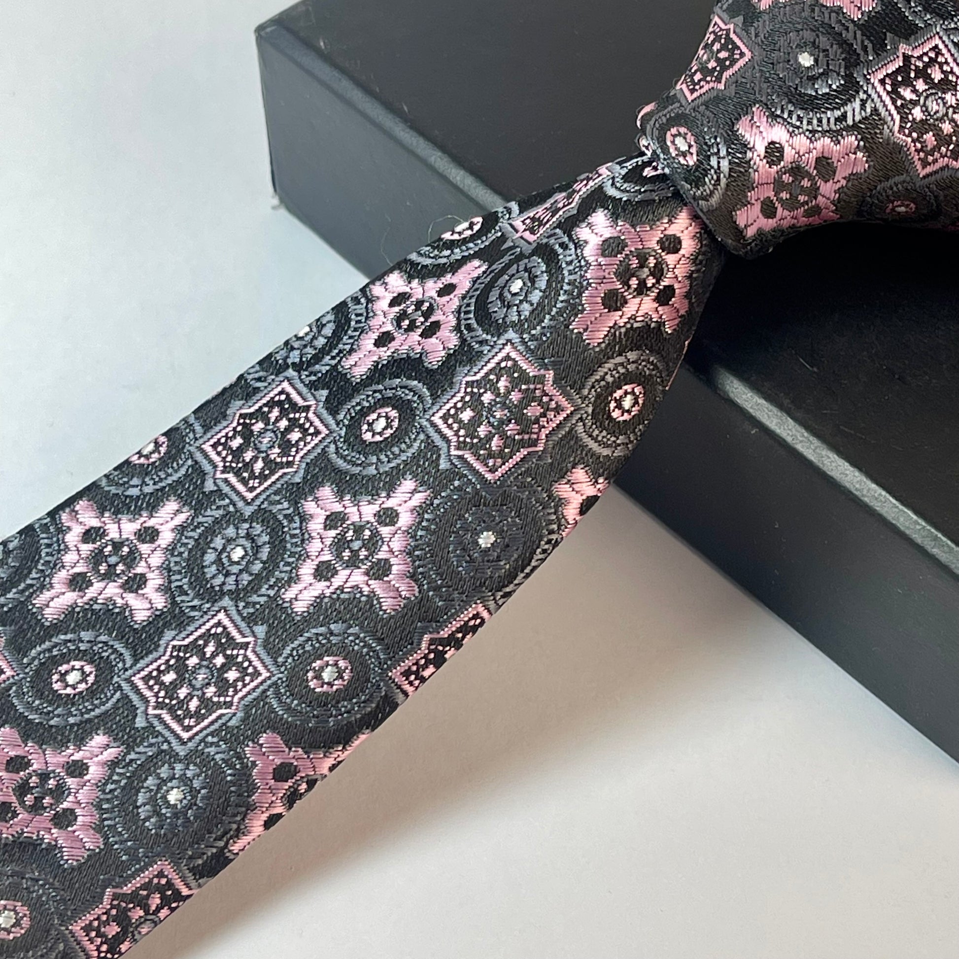 grey and pink neck tie for men Pakistan