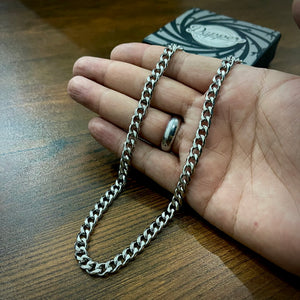7mm Stainless steel silver cuban curb link neck chain for men boys in pakistan