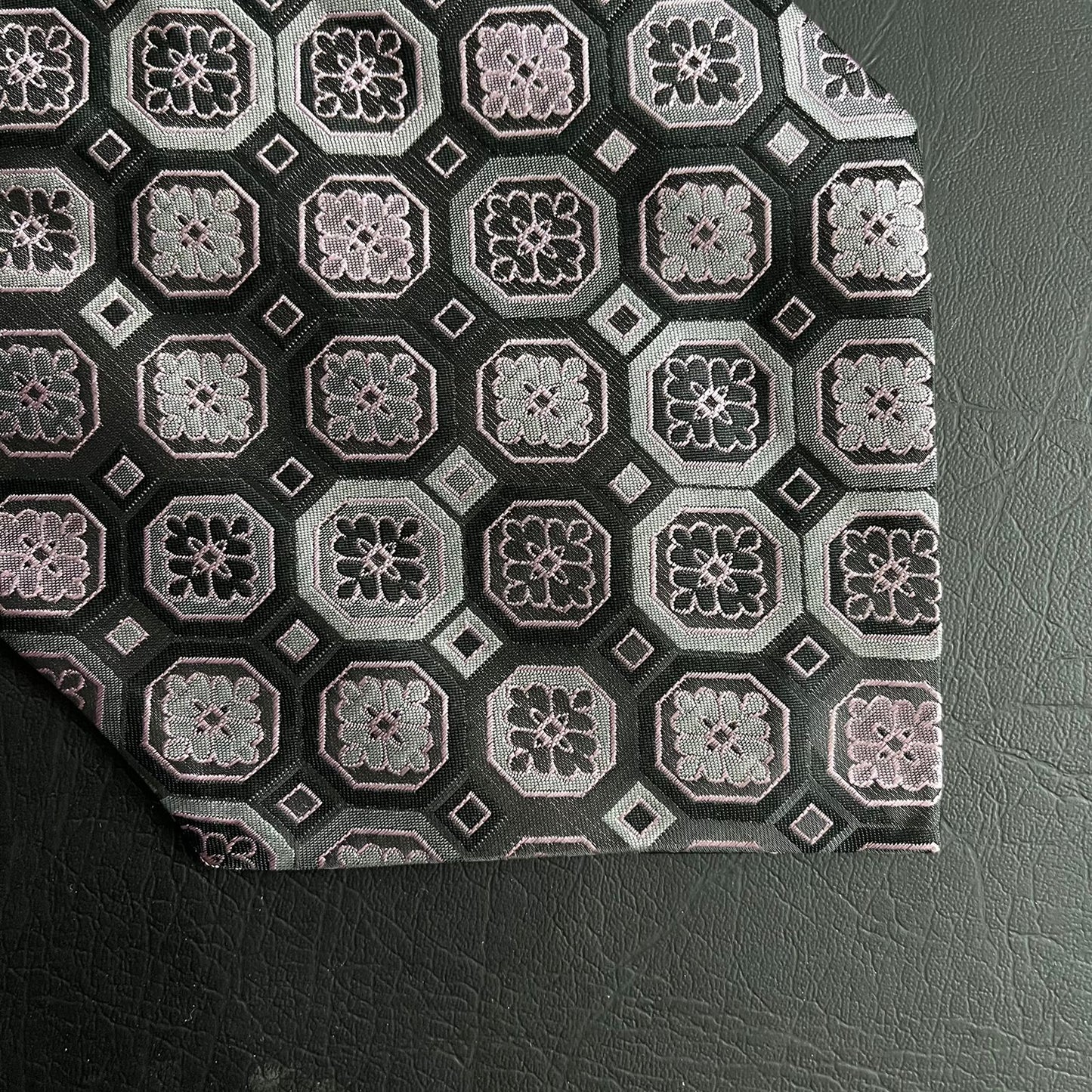 pink ascot tie, cravat tie and pocket square for men online In Pakistan