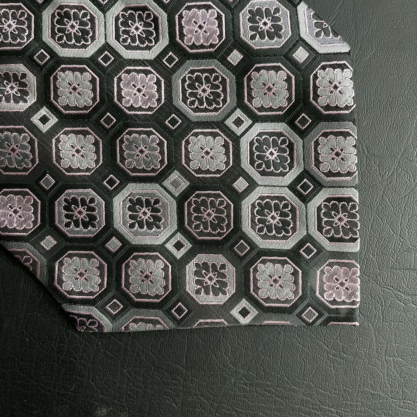 pink ascot tie, cravat tie and pocket square for men online In Pakistan