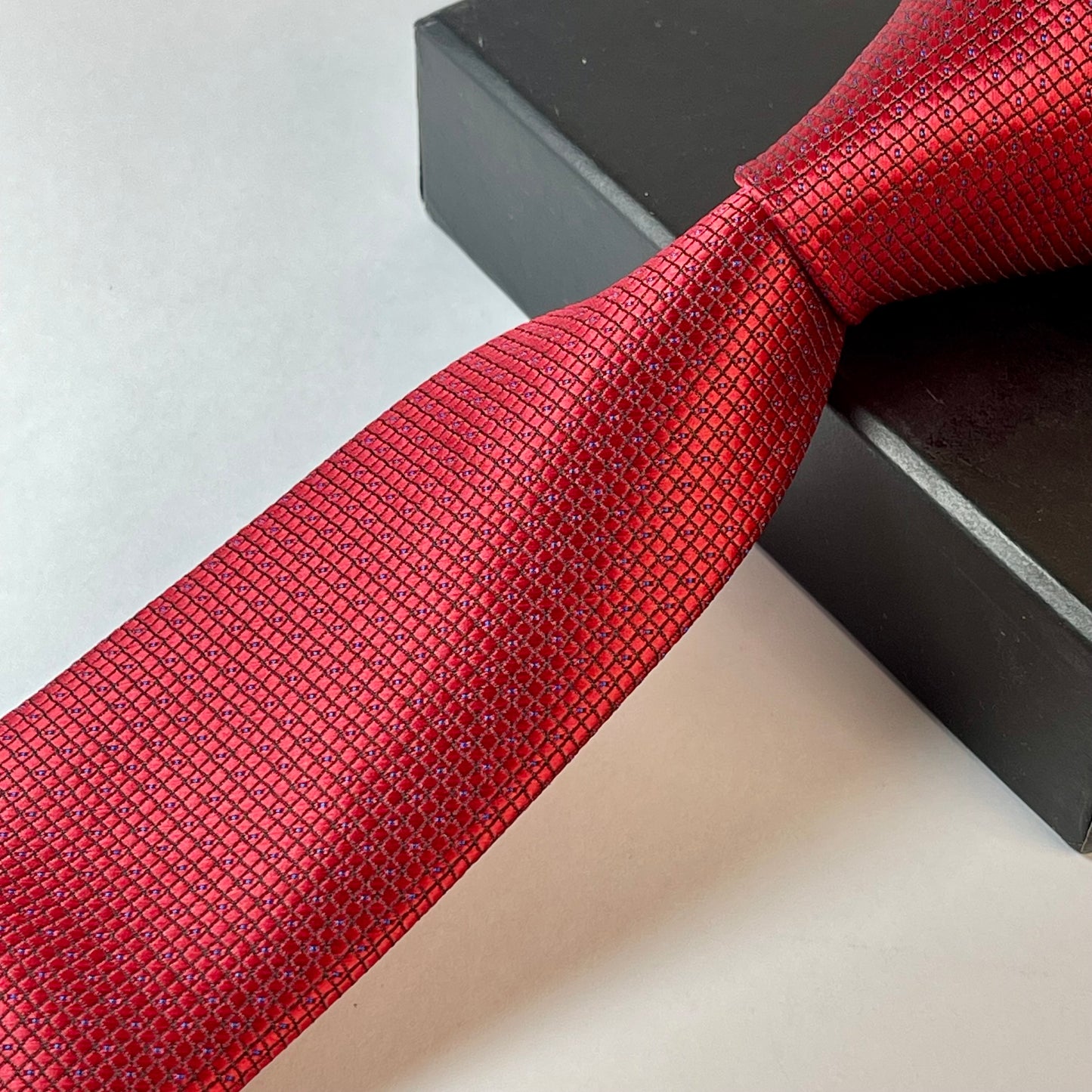 plain red neck tie for men in Pakistan