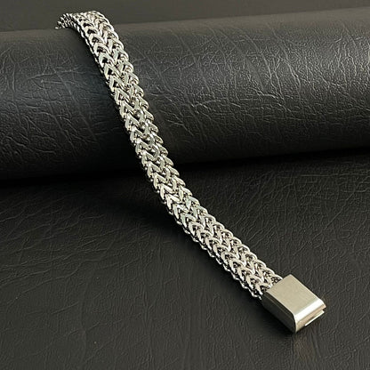 premium Stainless Steel  silver foxtail bracelet for men online in Pakistan