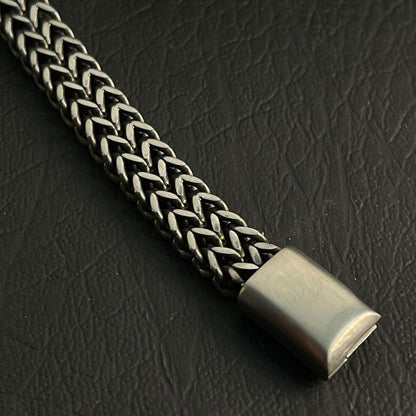 premium antique silver foxtail chain bracelet for men in Pakistan