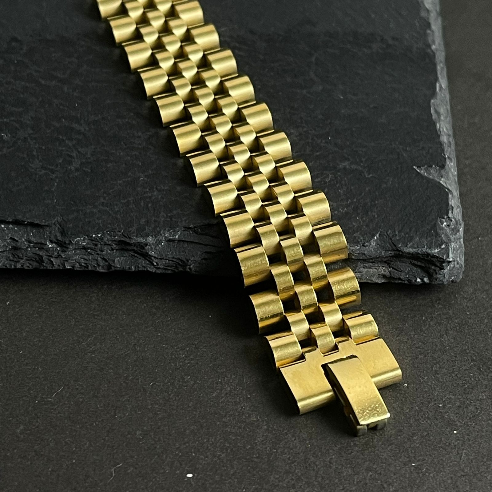 premium golden rolex jubilee bracelet for men online in Pakistan