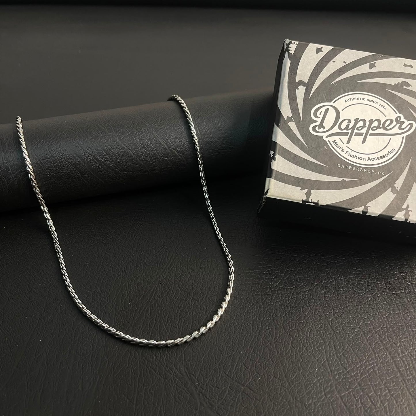 premium silver rope neck chain for men online in Pakistan