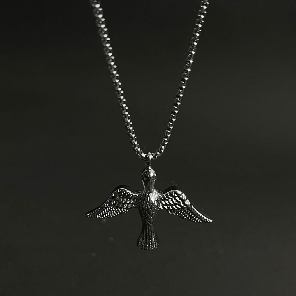 silver phoenix flying bird pendant necklace for men Pakistan
