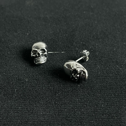 silver skull earrings for men online in Pakistan