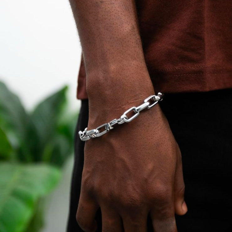 stainless steel silver chain bracelet for men in Pakistan