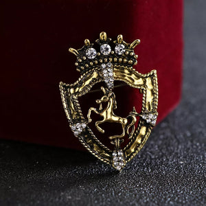 Horse Crown Brooch (Gold)