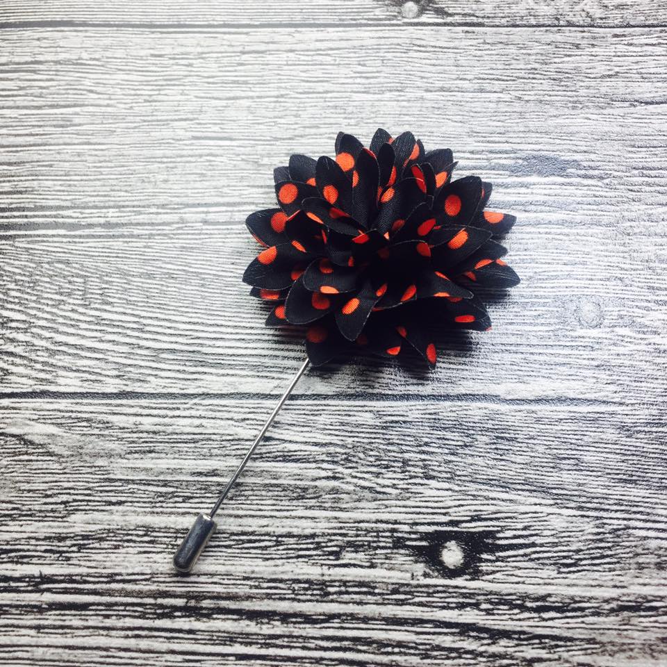 Black & Red Dots Flower Lapel Pin