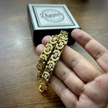 Load image into Gallery viewer, golden chain bracelet for men in pakistan