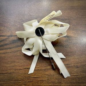 Ivory Flower Wedding Corsage Lapel Pin For Men
