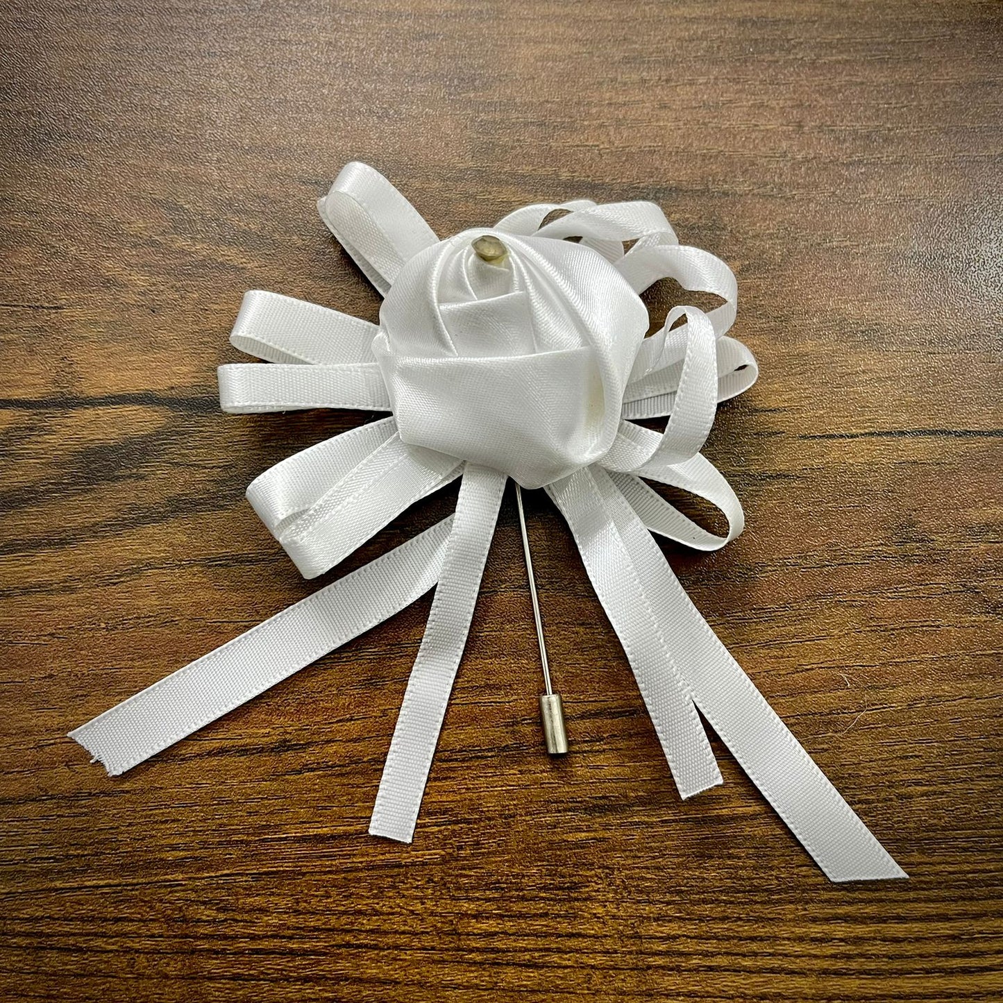 White Flower Wedding Corsage Lapel Pin For Men