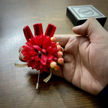 Load image into Gallery viewer, Red Flower Wedding Corsage For Men