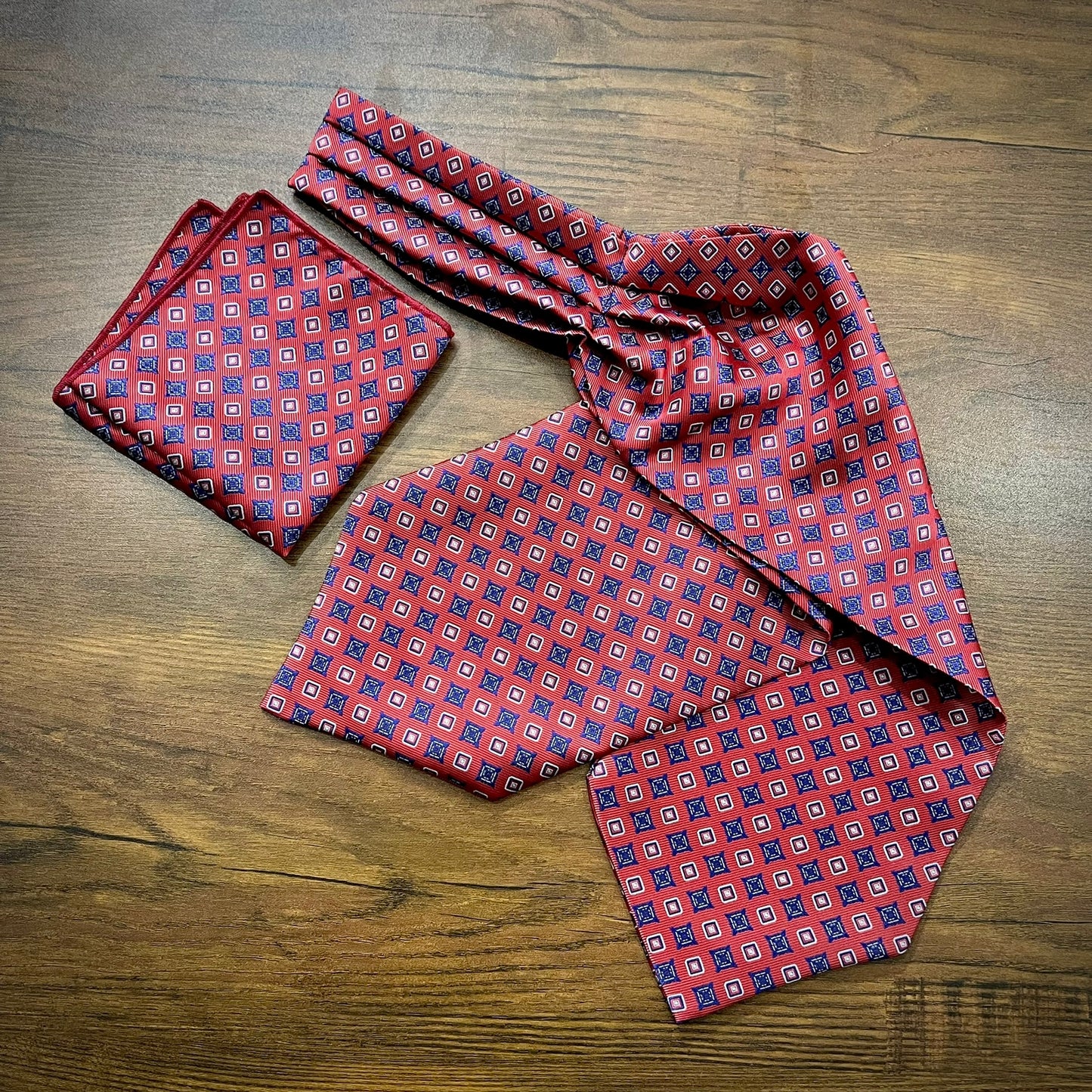 red ascot scarf in pakistan