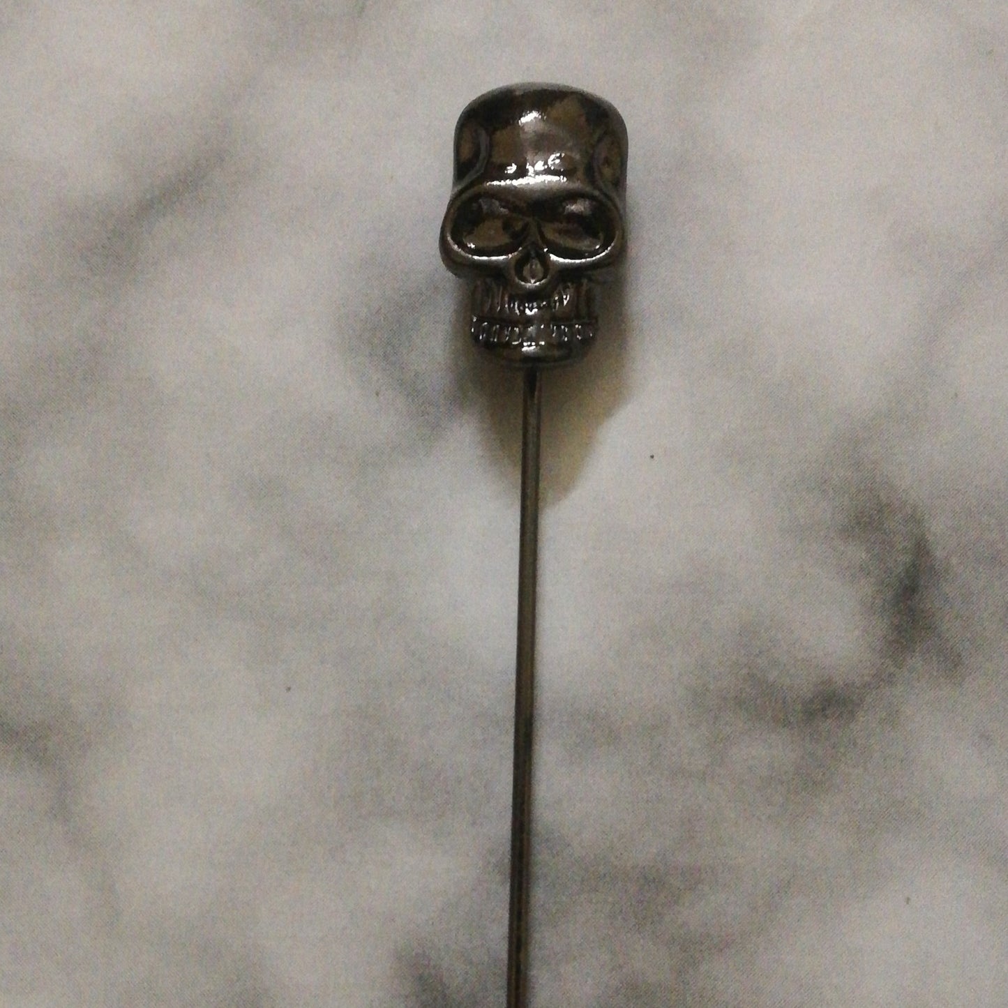 skull brooch lapel pin in Pakistan