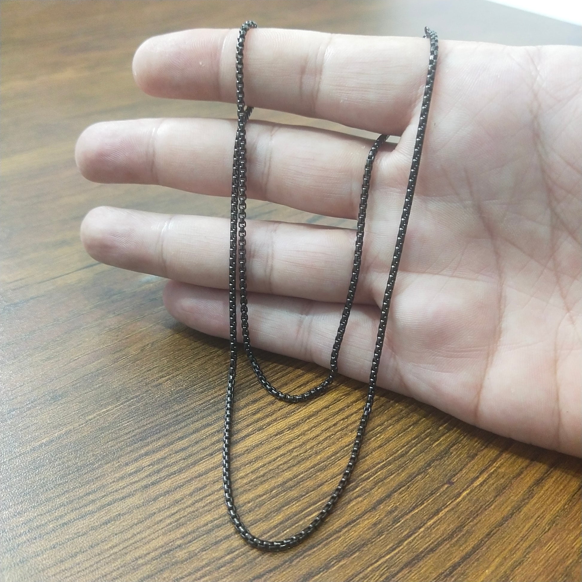 black neck chain for men