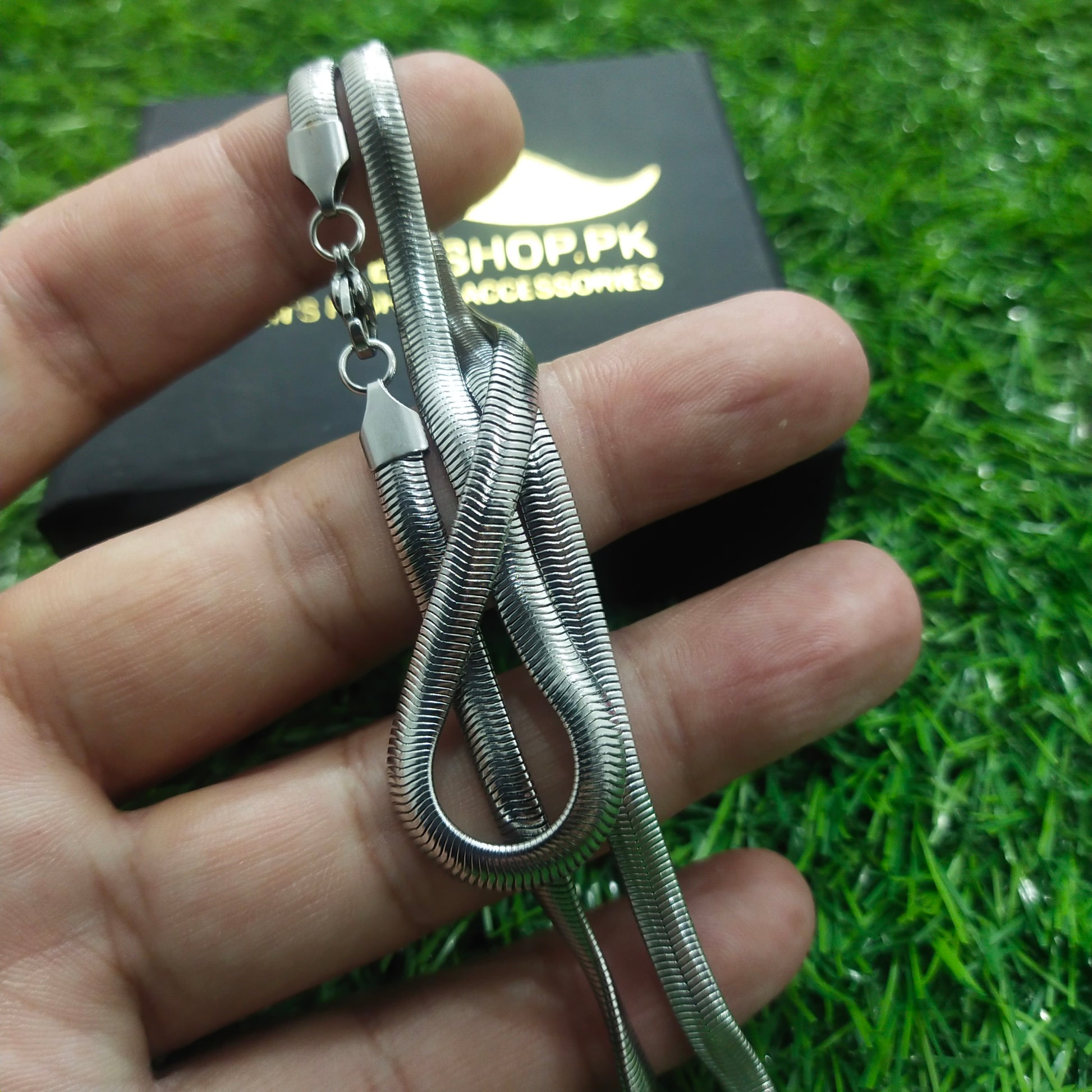5mm silver snake neck chain for men in Pakistan