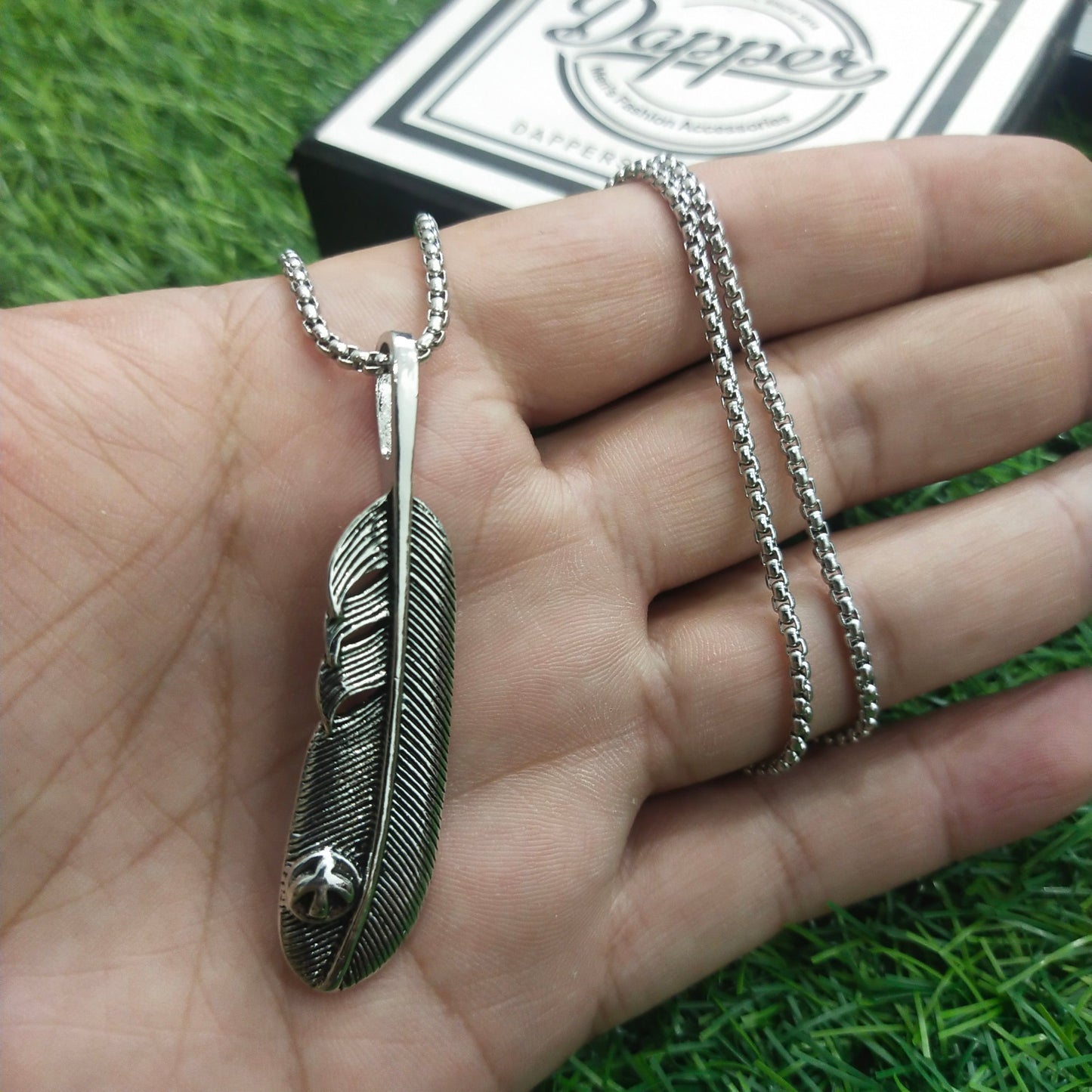 retro leaf pendant necklace for men women online in Pakistan