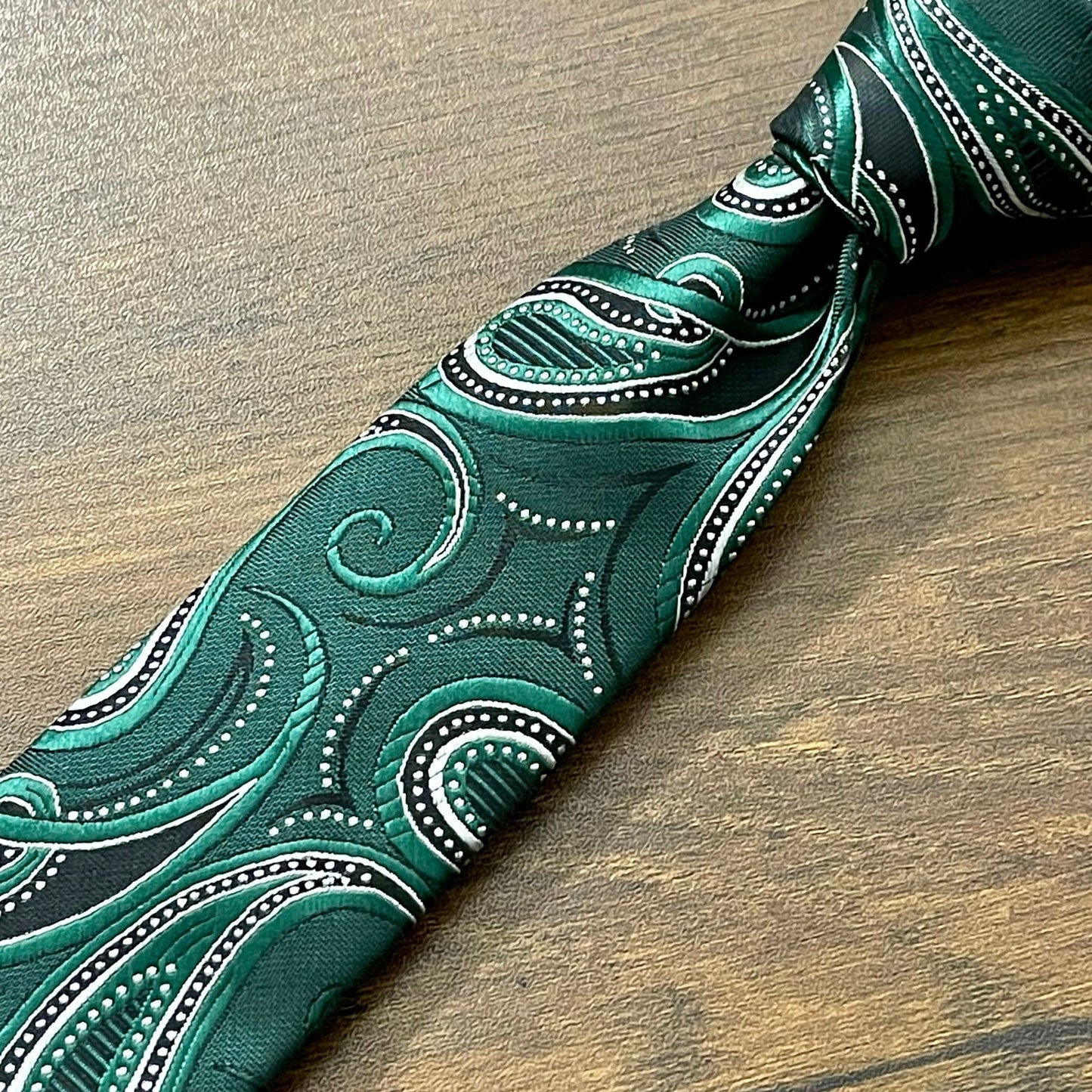 Green Paisley Floral Slim Neck Tie