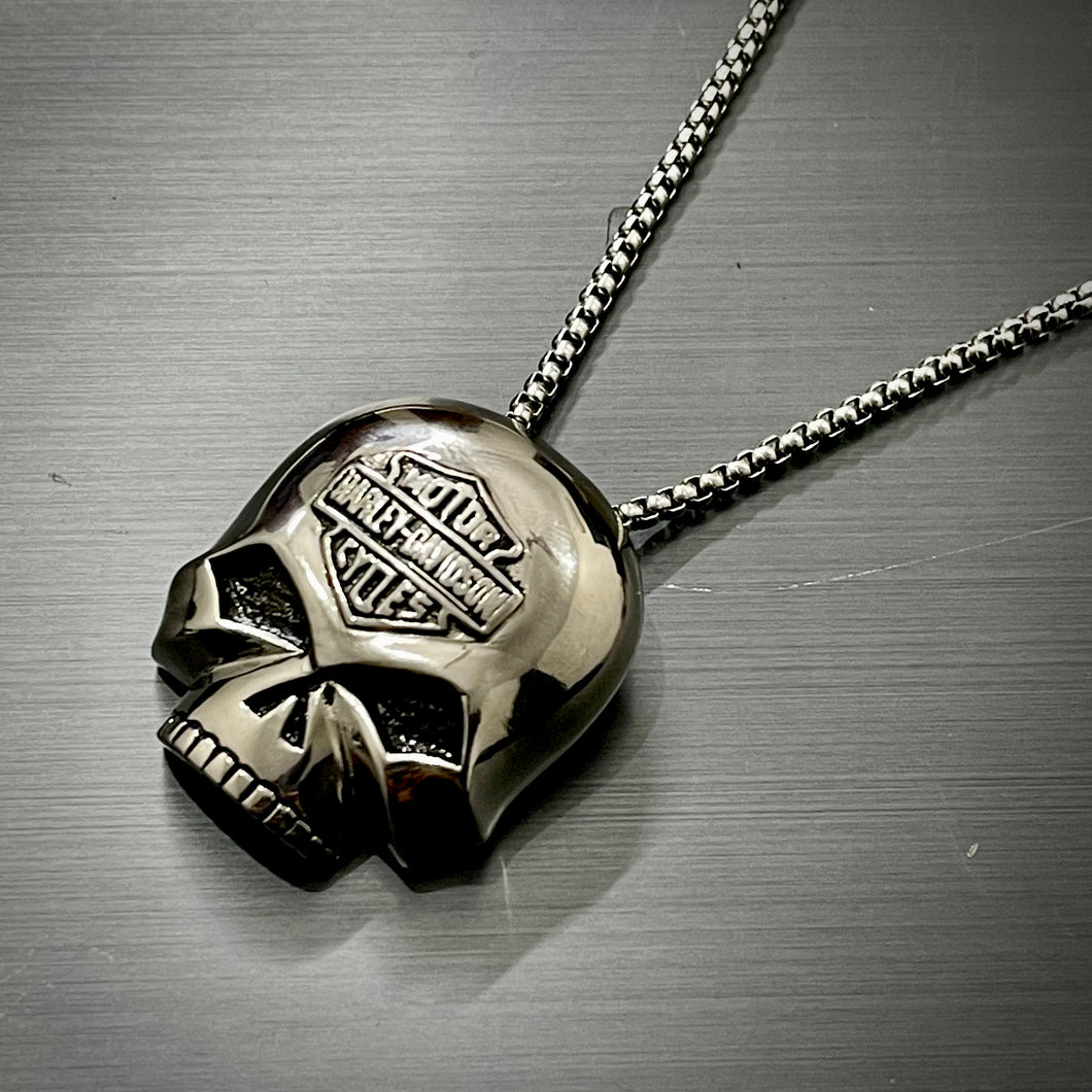 harley davidson heavy biker pendant necklace for men in pakistan