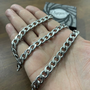 9mm silver figaro heavy neck chain for men in pakistan
