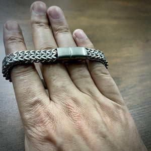 Silver crown rolex jubilee bracelet for men online in Pakistan